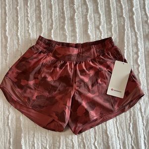 Lululemon Size 6 Tall Pink Camo Shorts NWT